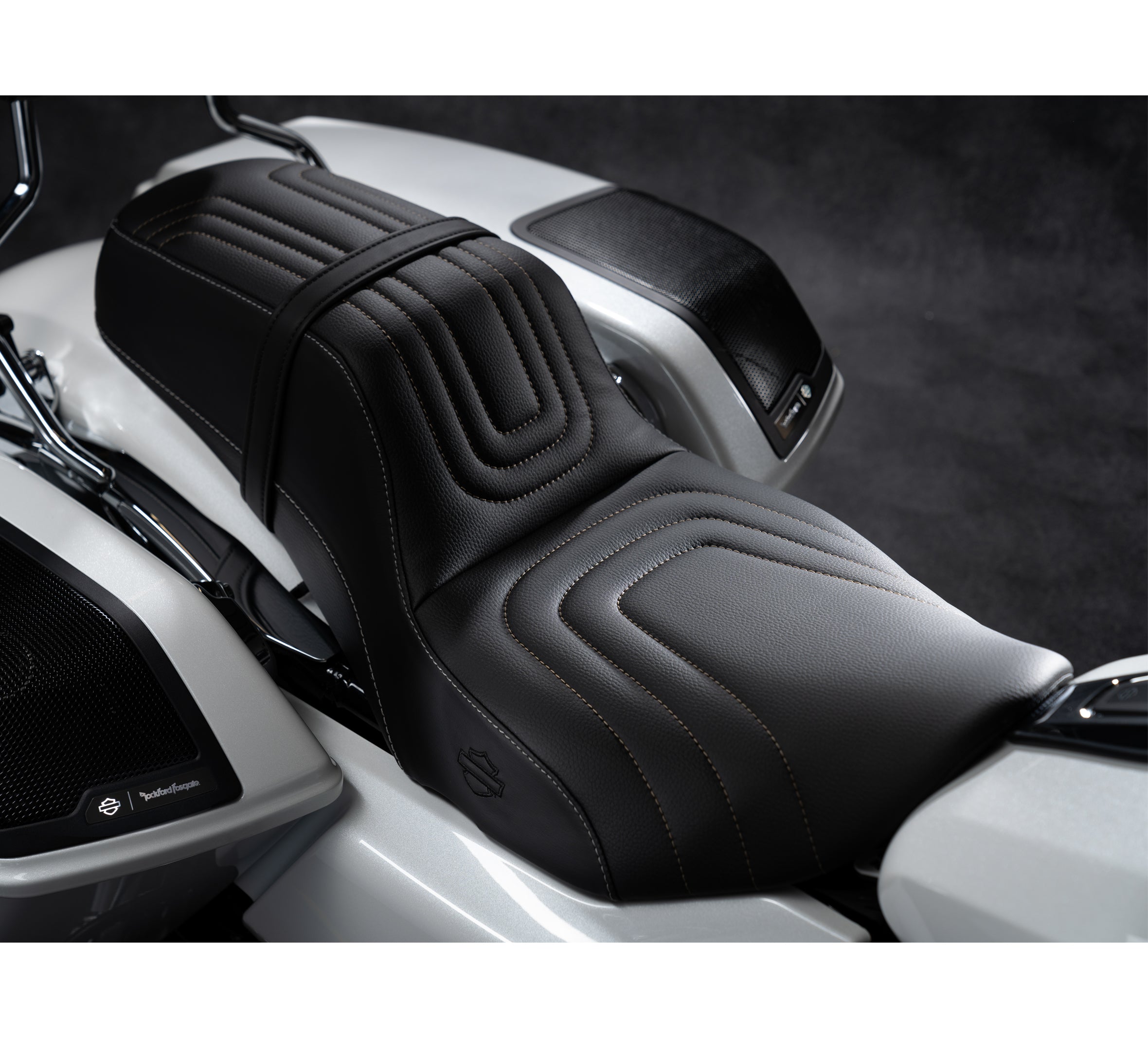 Switchback Touring Seat – U Stitch