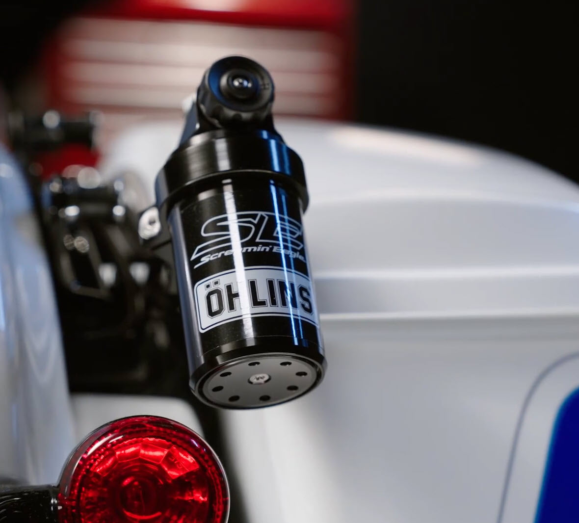Screamin' Eagle/Öhlins Remote Reservoir Rear Shocks