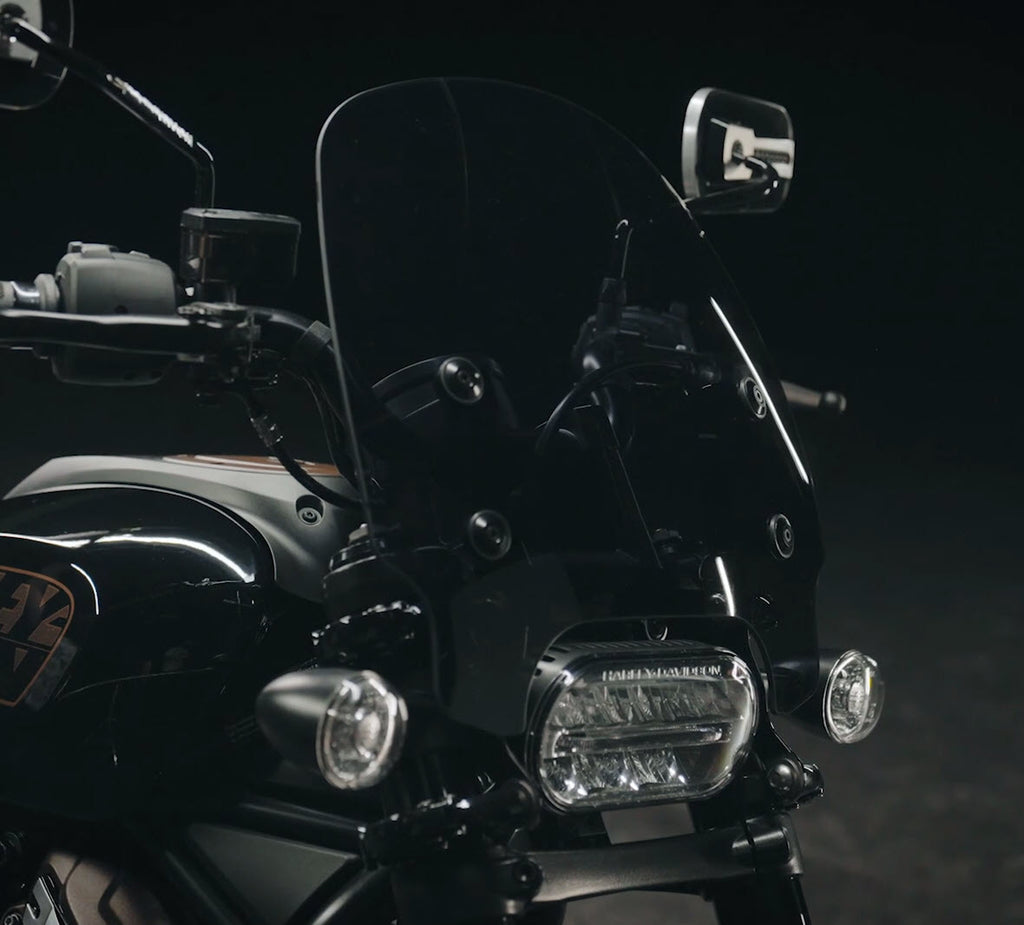 Quick-Release Compact Windshield