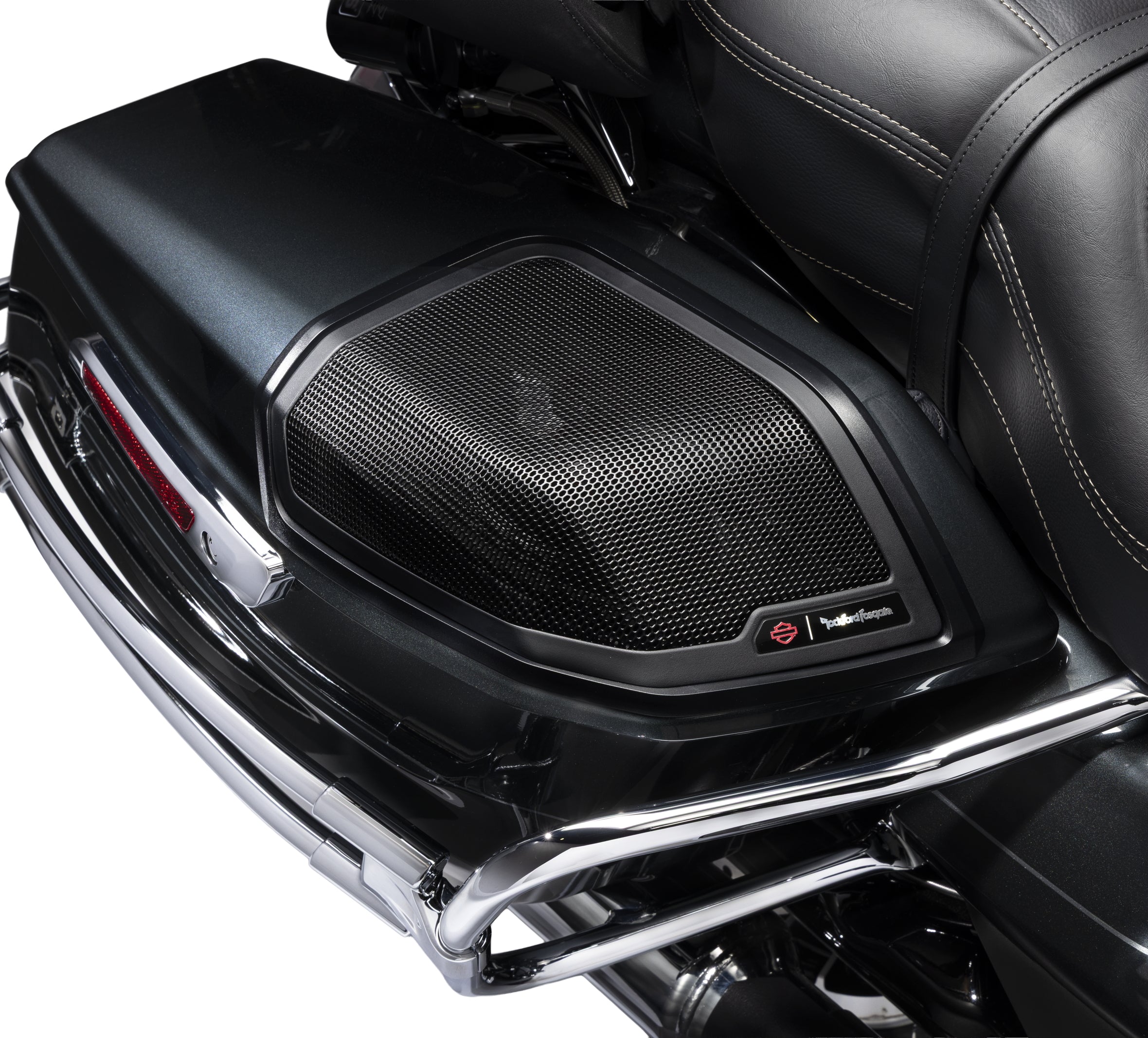 Harley-Davidson Audio Powered By Rockford Fosgate Stage III Saddlebag Speakers with Lid Cut-In System