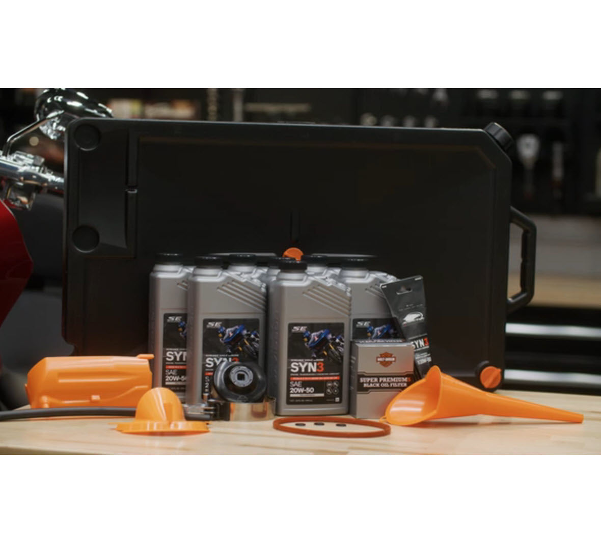 5 Qt. SYN3 Full Synthetic Motorcycle Lubricant Oil Change Kit – Black Filter